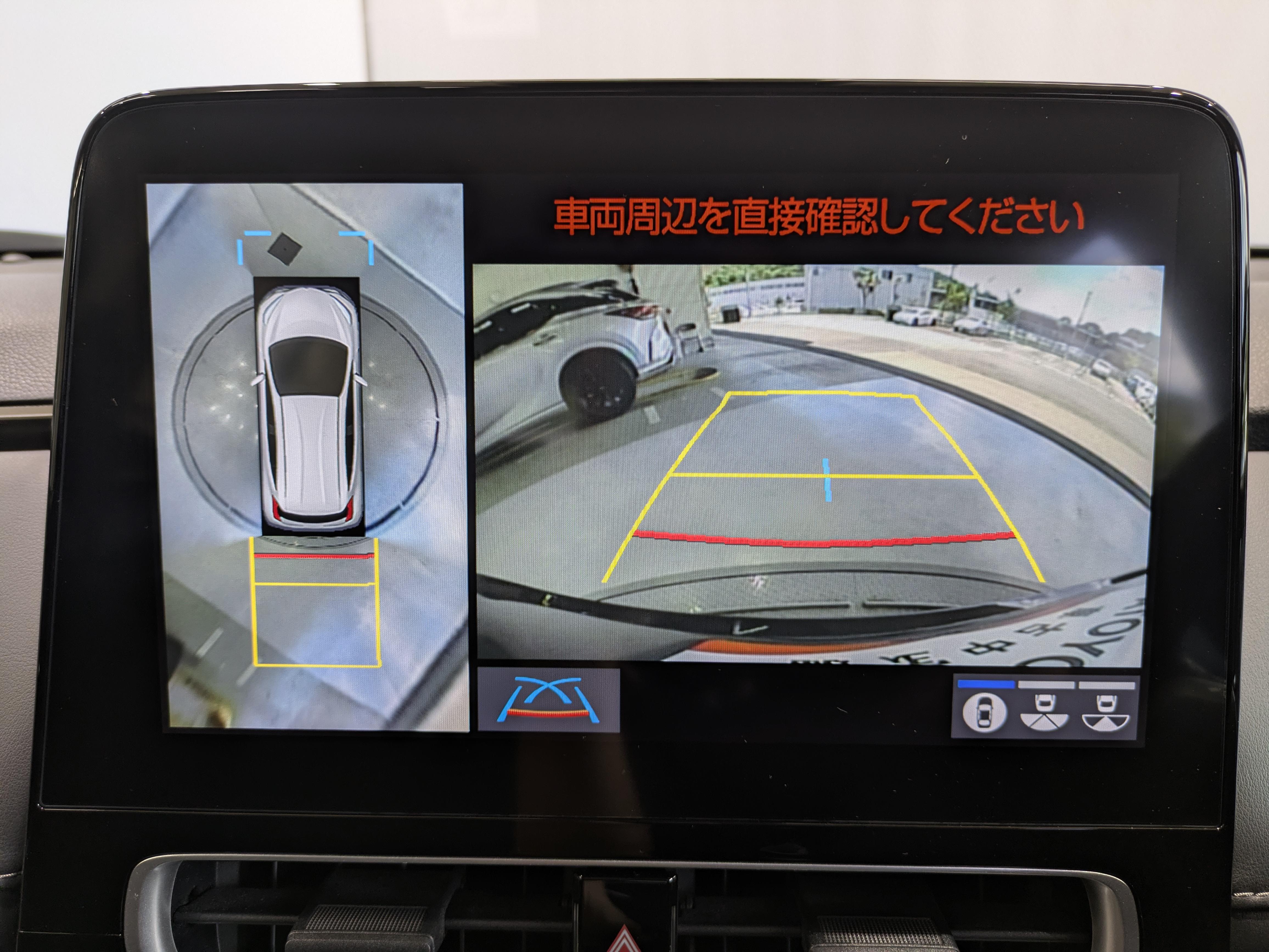 駐車が苦手な方にも安心なバックモニター付き