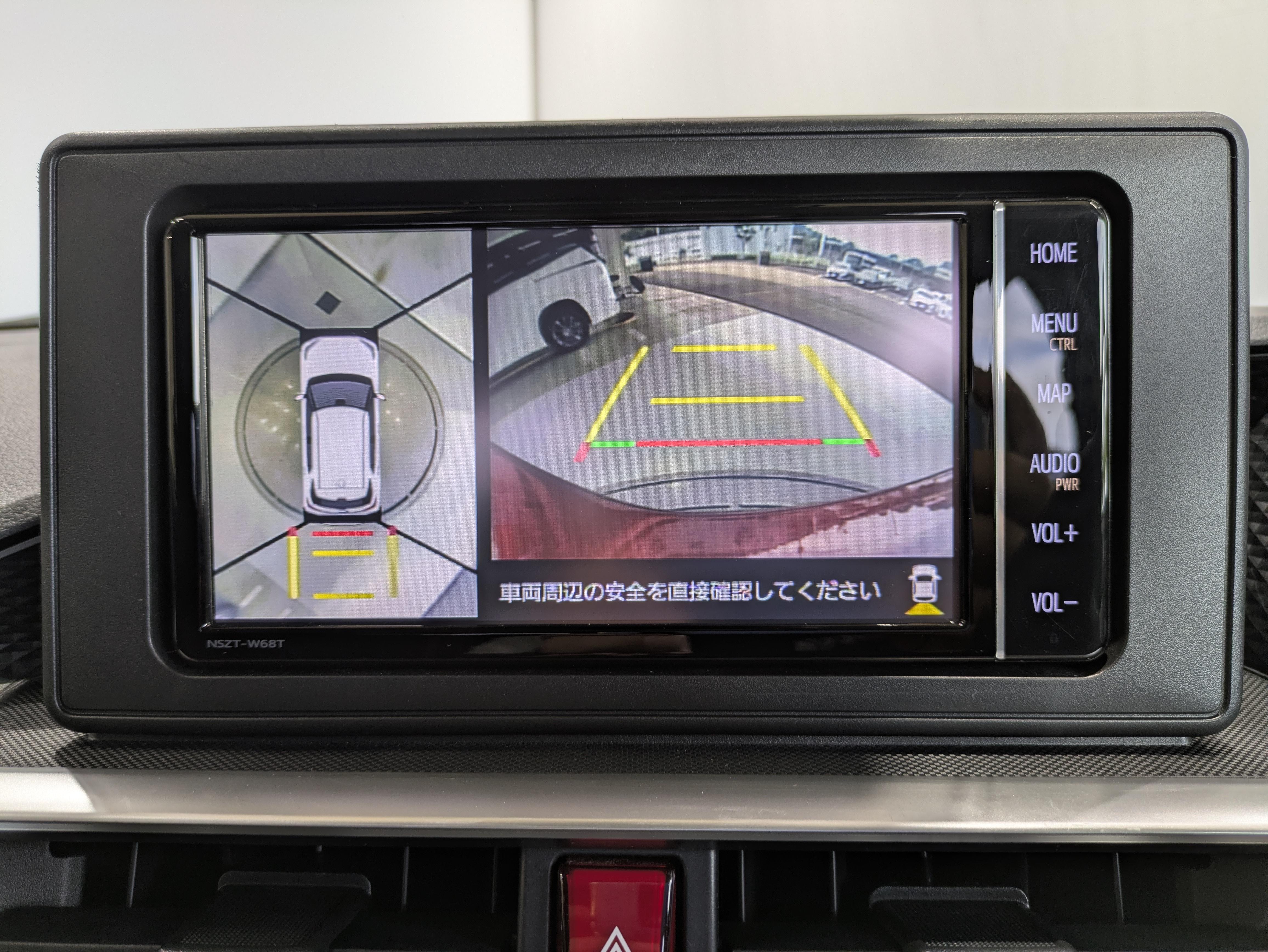 駐車が苦手な方にも安心なバックモニター付き