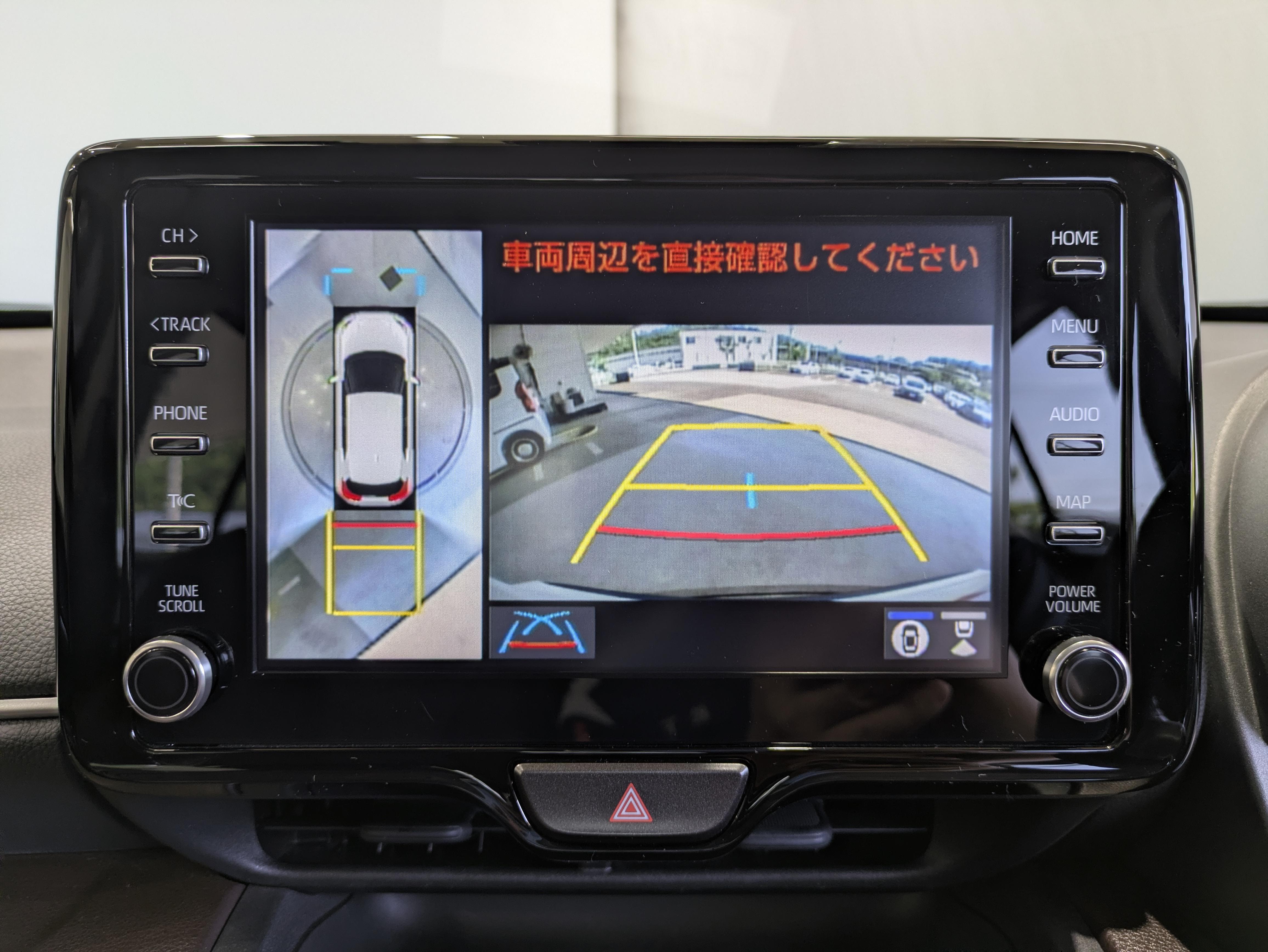 バックガイドモニターで、後方を確認しながら安心して駐車することができます。運転初心者も熟練者も必須の機能ですよ！