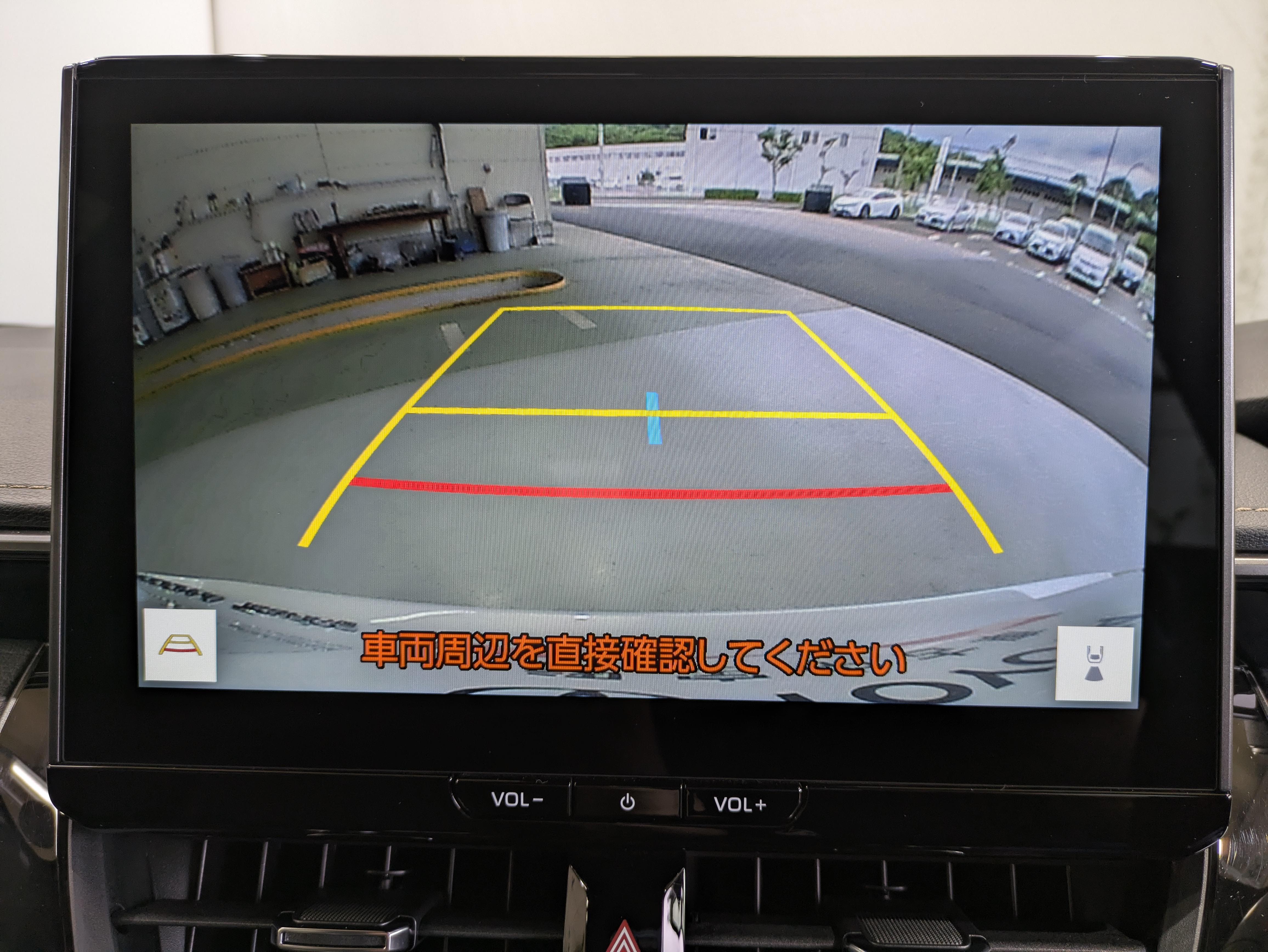 駐車が苦手な方にも安心なバックモニター付き