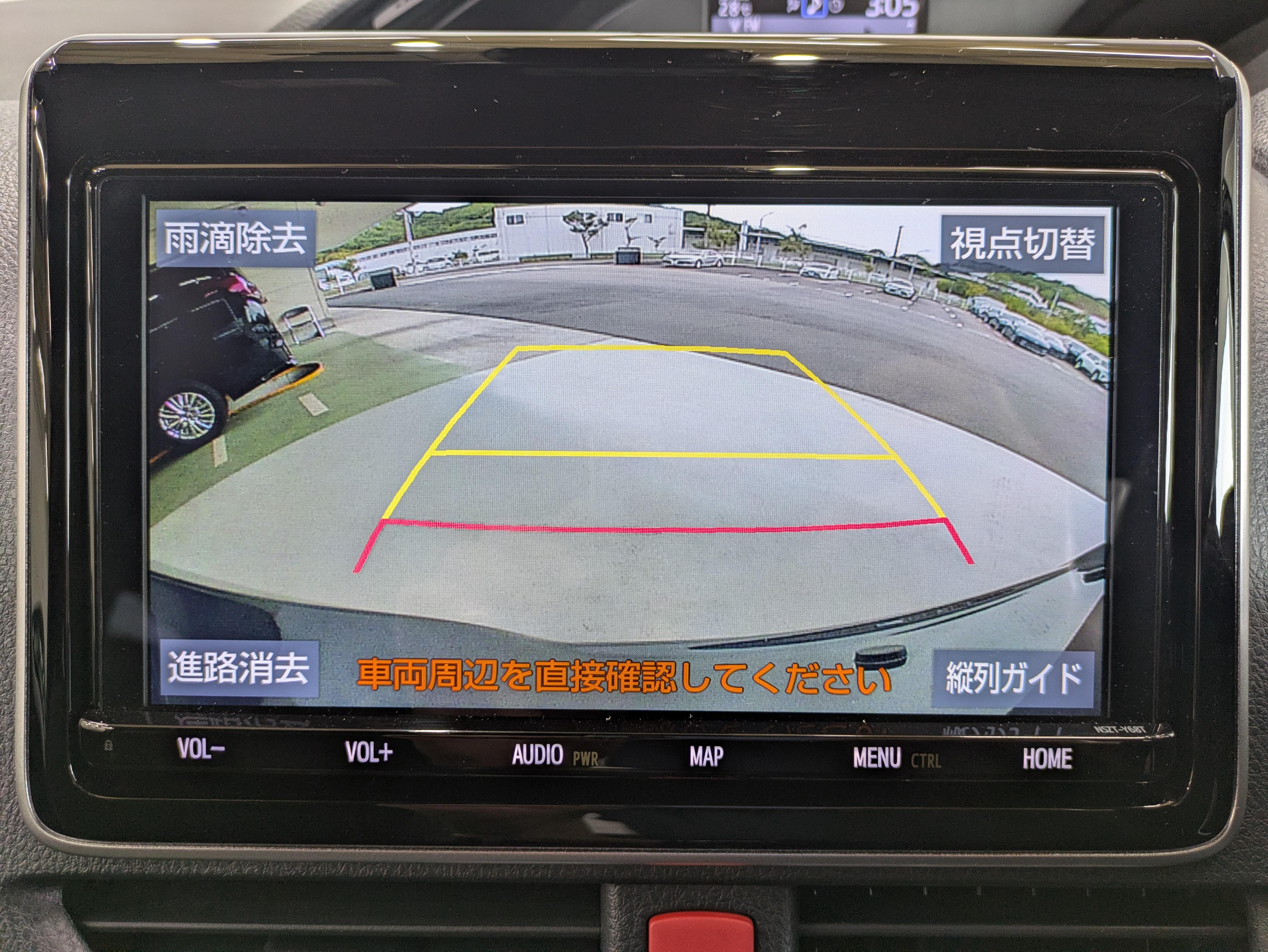 駐車が苦手な方にも安心なバックモニター付き