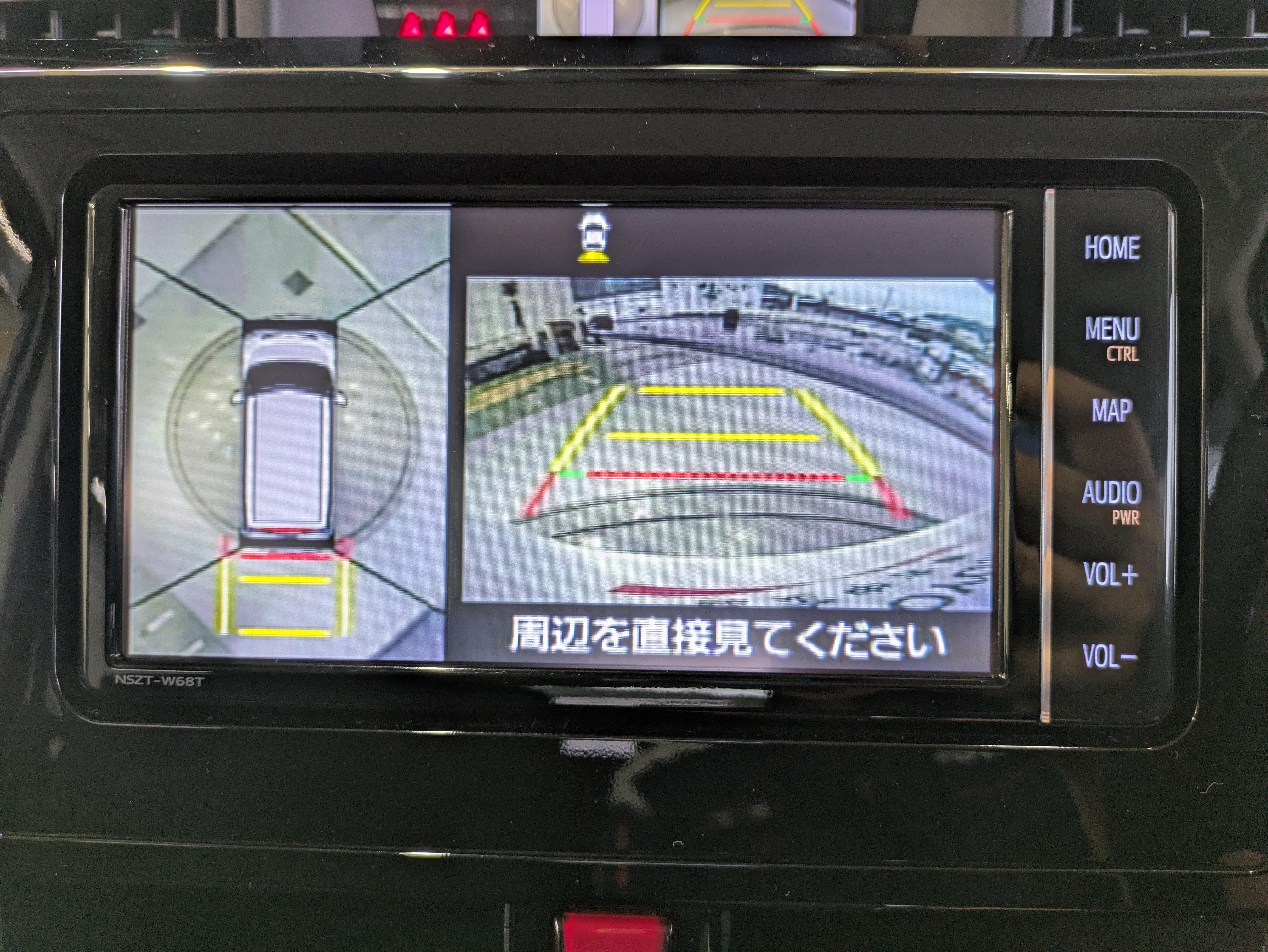 駐車が苦手な方にも安心なバックモニター付き